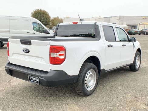 New 2025 Ford Maverick XL image 8