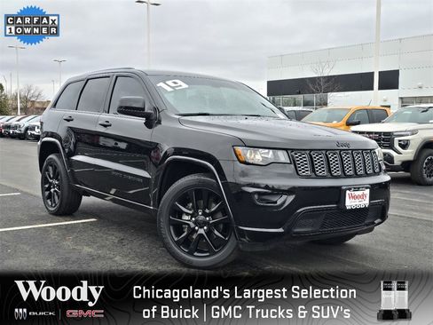 Used 2019 Jeep Grand Cherokee Altitude image 2