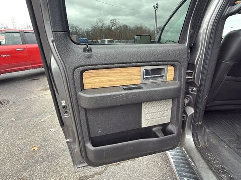 Used 2011 Ford F150 Lariat w/ Lariat Chrome Pkg image 11