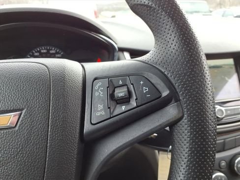 Used 2019 Chevrolet Trax LS w/ LPO, Cargo Package image 31