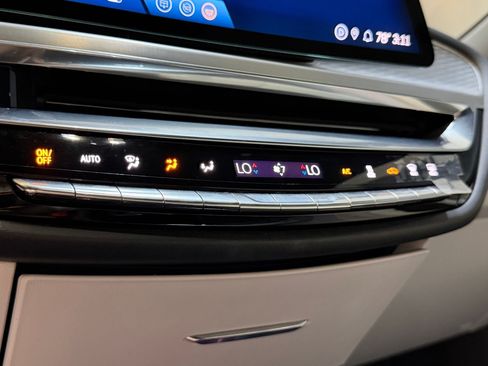 Certified 2024 Cadillac Lyriq Sport RWD image 21