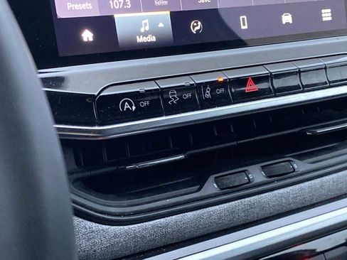 Used 2023 Jeep Compass Latitude w/ Convenience Group image 27