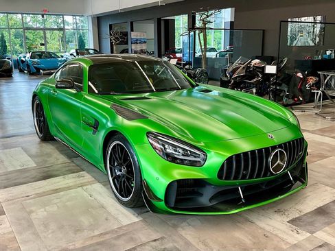 Used 2020 Mercedes-Benz AMG GT R image 7