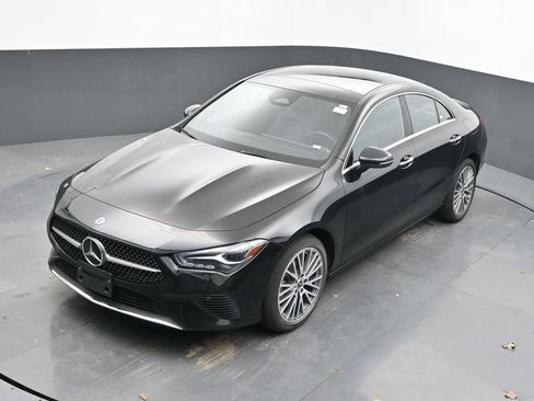 Used 2025 Mercedes-Benz CLA 250 4MATIC image 37