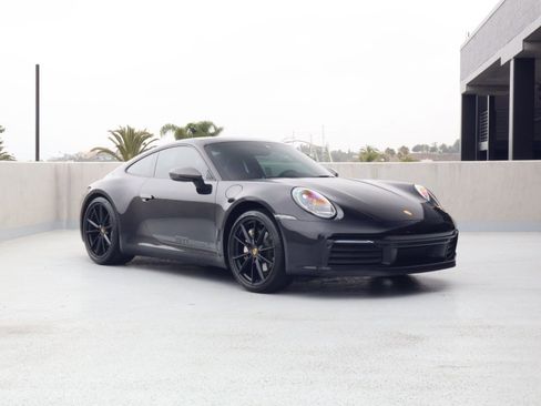 Certified 2024 Porsche 911 Carrera T RWD image 7