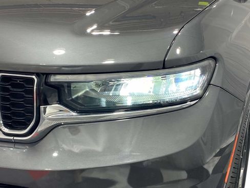 Used 2022 Jeep Grand Cherokee L Limited AWD/4WD image 7
