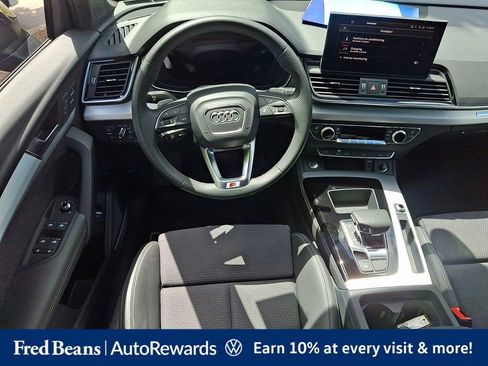 Used 2024 Audi Q5 e Premium Plus w/ Premium Plus Package AWD/4WD image 15