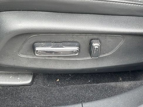Used 2024 Honda HR-V EX-L image 8