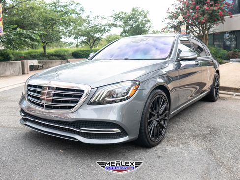 Used 2019 Mercedes-Benz S 560 4MATIC Sedan w/ Premium Package image 3