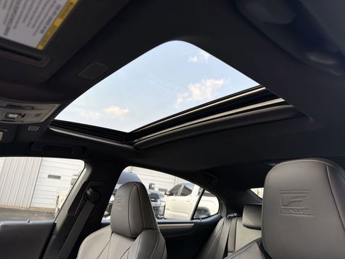 Used 2023 Lexus ES 300h F Sport w/ Accessory Package (Z2) image 28