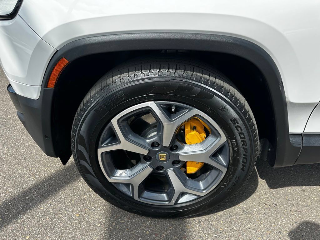 Used 2022 Rivian R1T Launch Edition AWD/4WD image 13