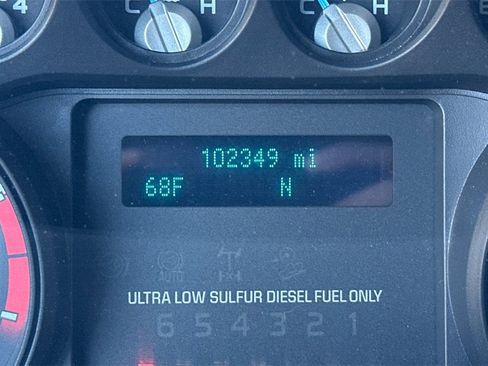 Used 2013 Ford F550 2WD Crew Cab Super Duty w/ Payload Upgrade Pkg image 23