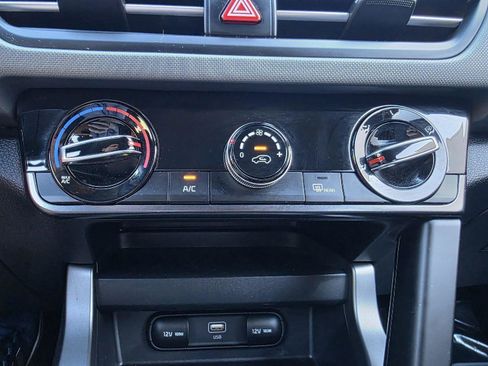 Used 2024 Kia Seltos LX image 19