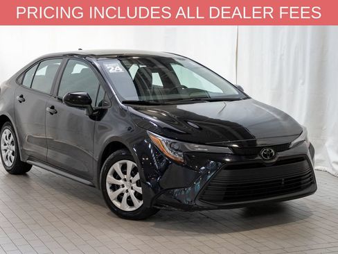 Used 2024 Toyota Corolla LE FWD image 1