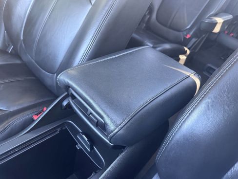 Used 2014 GMC Acadia SLT image 21