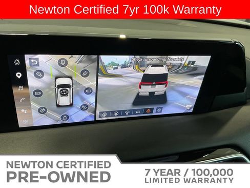 Used 2025 Nissan Armada SL w/ Captain's Chari Seat Package RWD image 16