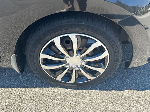 Used 2016 Hyundai Elantra GT image 12