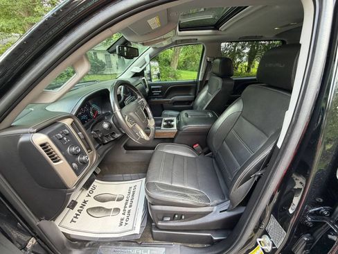 Used 2017 GMC Sierra 3500 Denali w/ Duramax Plus Package AWD/4WD image 16