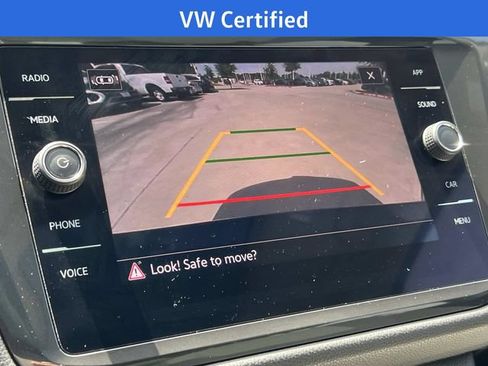 Used 2021 Volkswagen Tiguan SE w/ Panoramic Sunroof Package FWD image 25