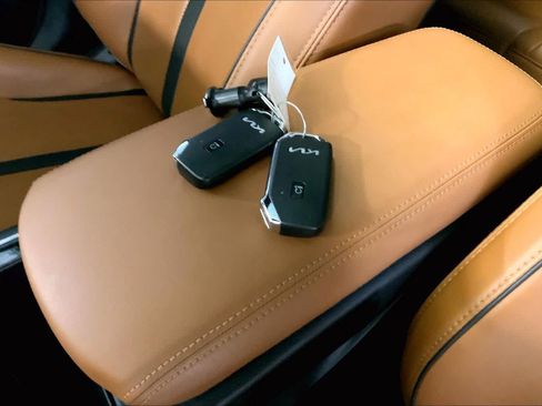 Used 2022 Kia K5 GT w/ GT1 Package FWD image 13
