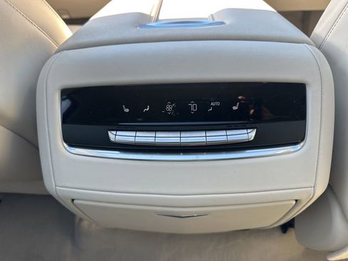 Used 2025 Cadillac Escalade ESV Sport Platinum w/ LPO, ONYX Package image 16