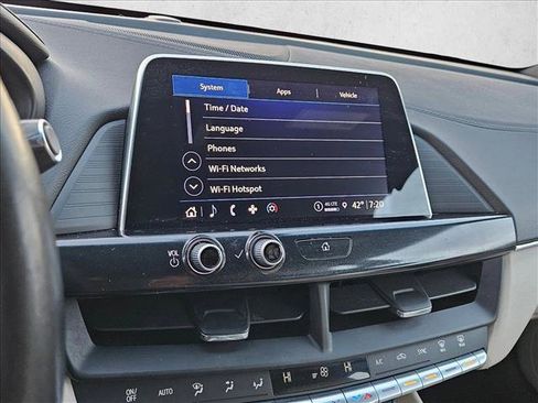 Used 2023 Cadillac CT4 Luxury image 14