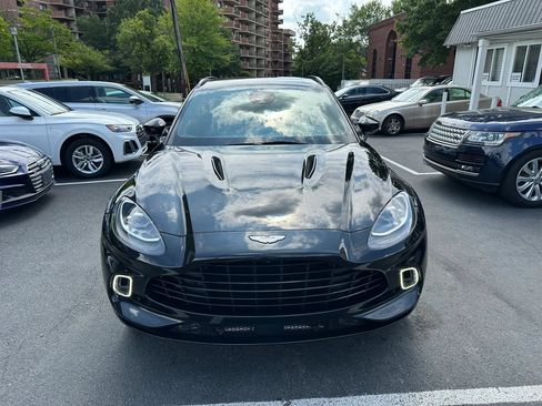 Used 2021 Aston Martin DBX AWD/4WD image 8