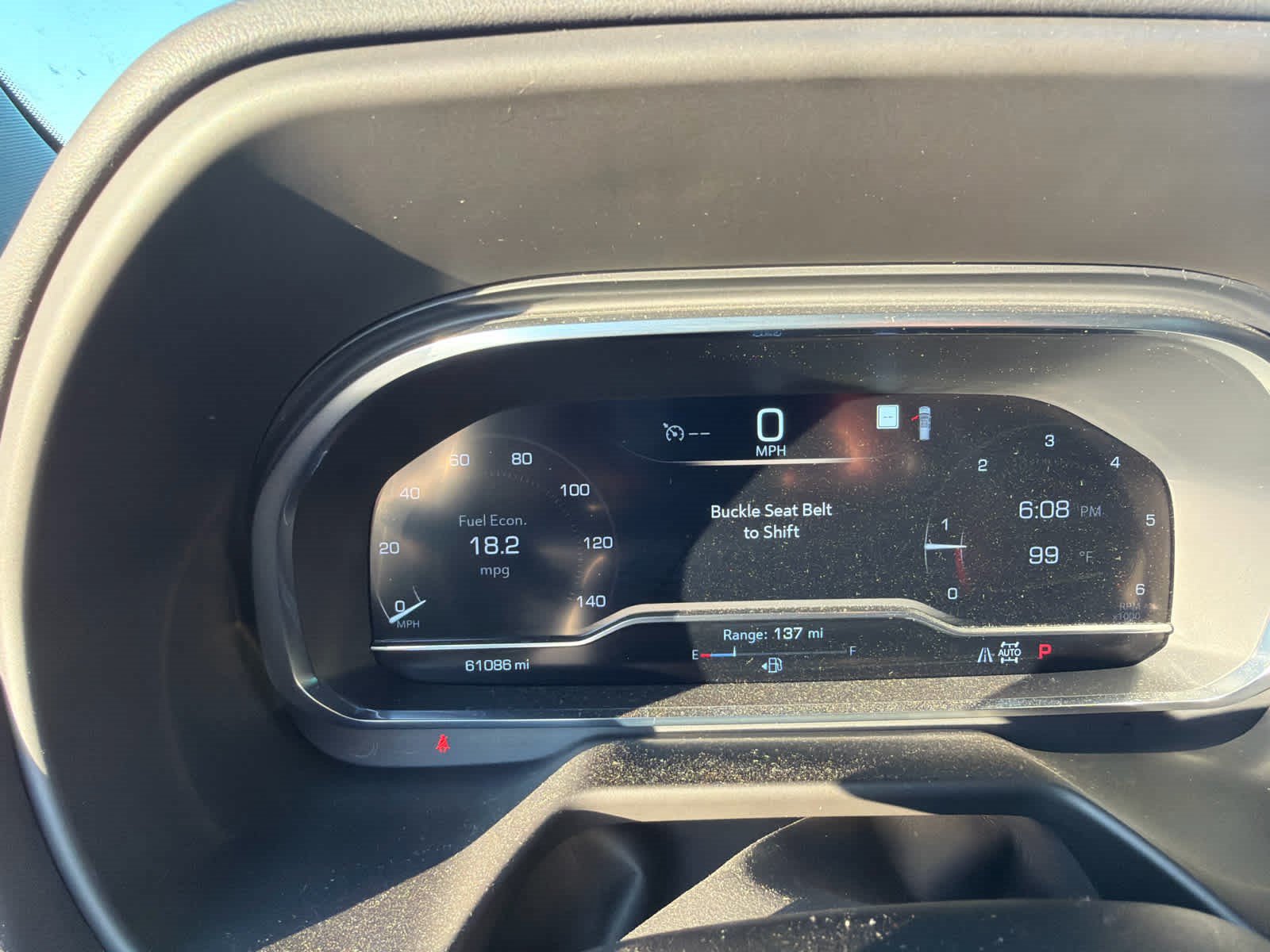 Used 2023 GMC Yukon XL SLT AWD/4WD image 5
