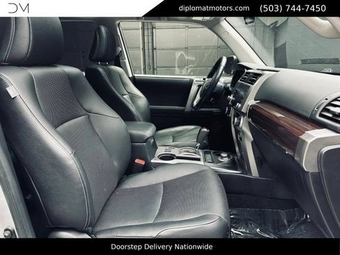 Used 2023 Toyota 4Runner Limited AWD/4WD image 20
