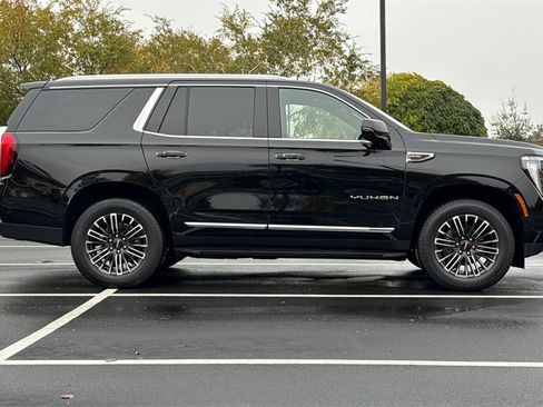 Used 2025 GMC Yukon Elevation image 8