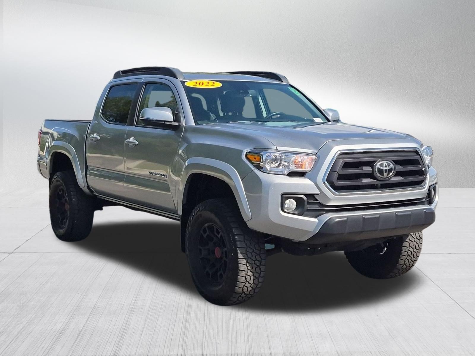 Used 2022 Toyota Tacoma SR5 w/ Technology Package AWD/4WD image 7