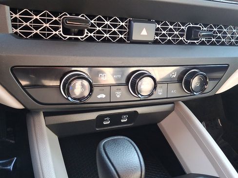 Certified 2023 Honda Accord LX image 15