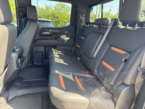 Used 2025 GMC Sierra 1500 AT4 w/ AT4 Premium Package AWD/4WD image 28