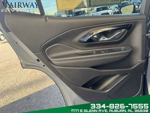Used 2023 GMC Terrain AT4 image 27