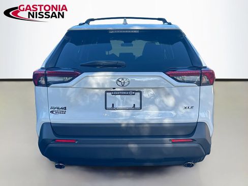 Used 2025 Toyota RAV4 XLE FWD image 7