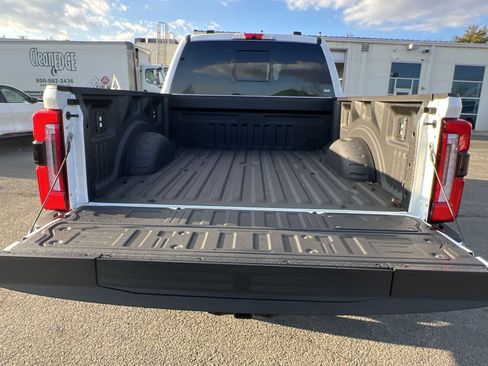 New 2025 Ford F250 Platinum image 26