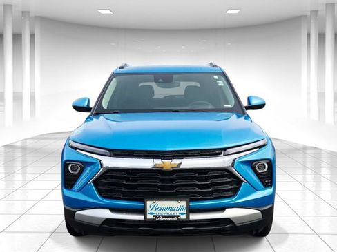 Used 2025 Chevrolet TrailBlazer LT w/ Convenience Package FWD image 5