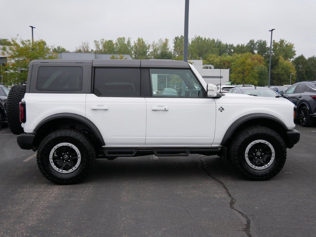 Used 2024 Ford Bronco Outer Banks w/ Sasquatch Package AWD/4WD image 7