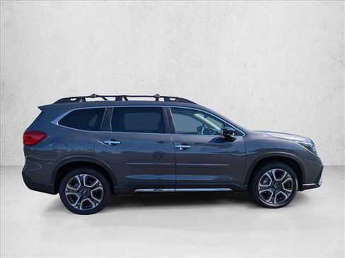 Used 2026 Subaru Ascent Touring AWD/4WD image 4