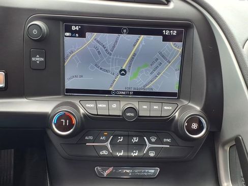 Used 2019 Chevrolet Corvette Stingray Coupe w/ Z51 1LT RWD image 13