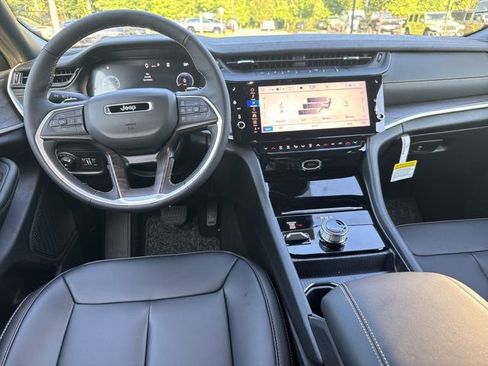 New 2026 Jeep Grand Cherokee Limited AWD/4WD image 23