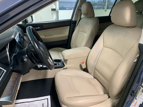 Used 2016 Subaru Outback 2.5i Limited image 16
