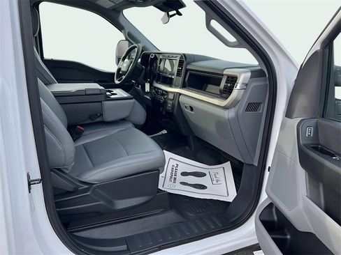 Used 2023 Ford F350 XL image 13