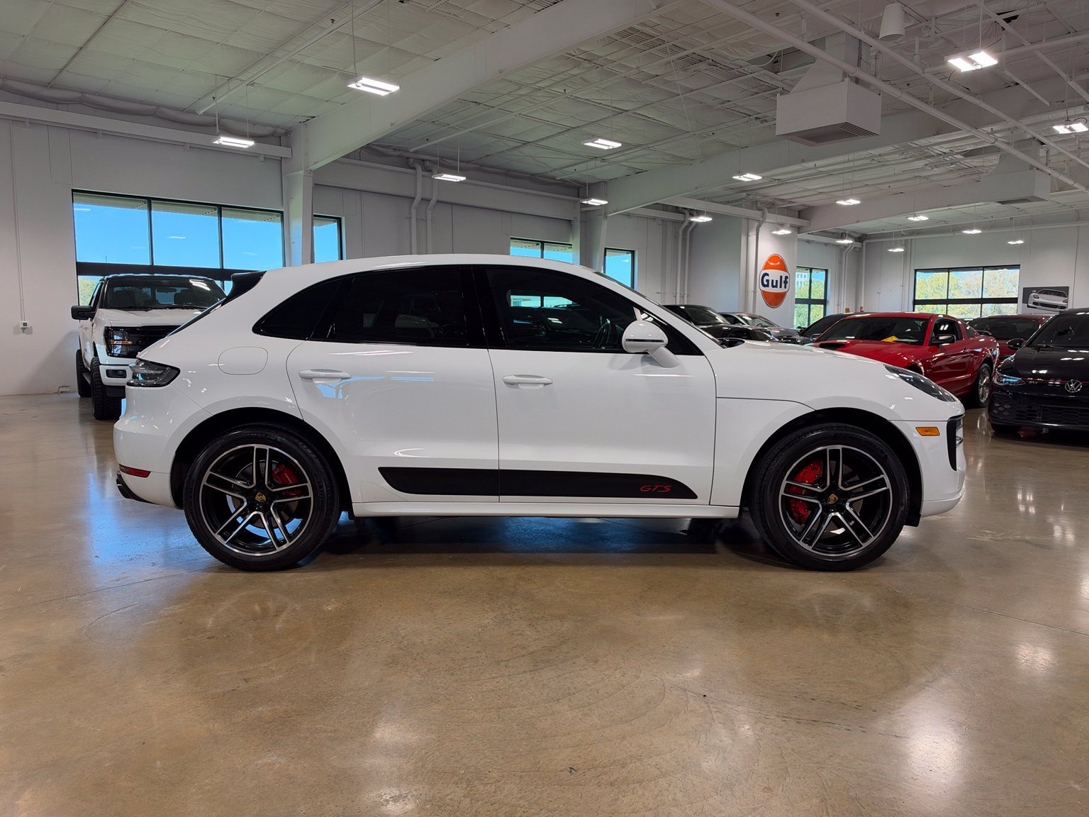 Used 2020 Porsche Macan GTS AWD/4WD image 9