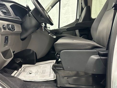 Used 2024 Ford Transit 350 XLT image 12