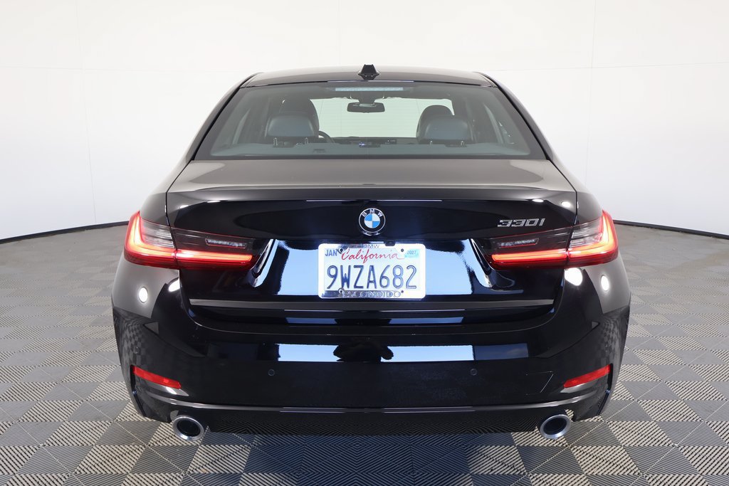 Used 2026 BMW 330i Sedan w/ Convenience Package RWD image 5