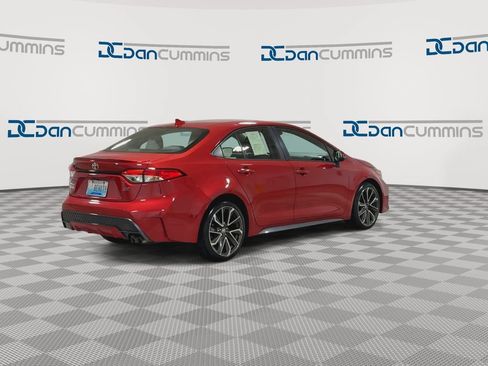 Used 2021 Toyota Corolla SE w/ SE Premium Package FWD image 8