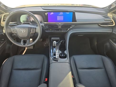 Used 2026 Toyota Crown Limited w/ Advanced Technology Package image 9