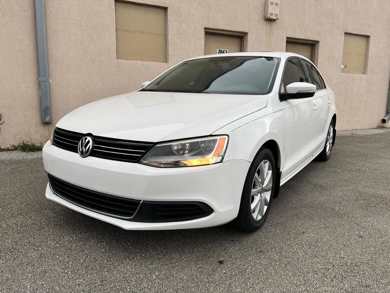 Used 2013 Volkswagen Jetta SE FWD image 8