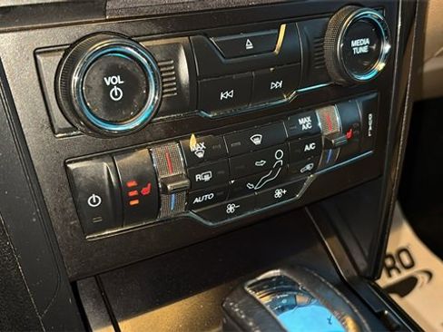 Used 2017 Ford Explorer XLT w/ Equipment Group 202A image 20